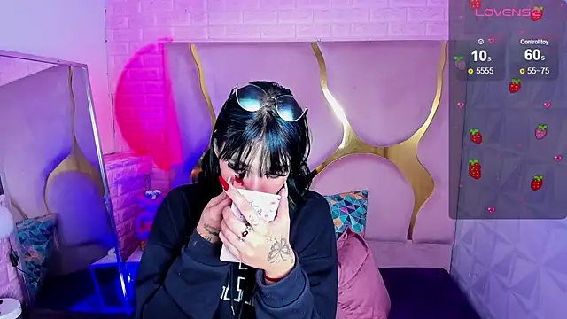 Niina Sissy online show from February 12, 2026, 3:45 am