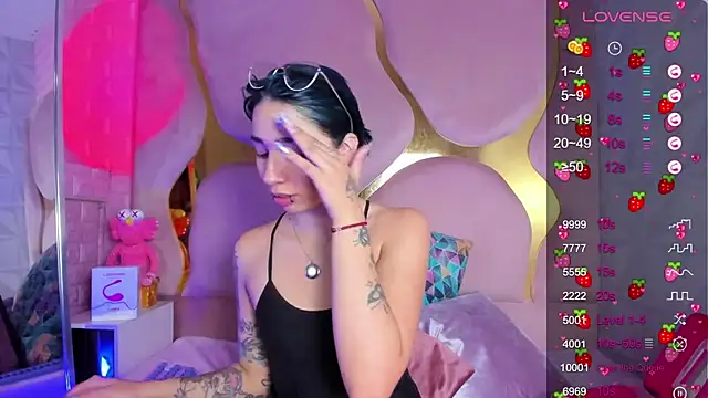 Niina Sissy online show from February 27, 2026, 4:23 am