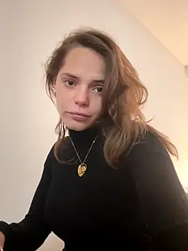 Snapshot of Wildmaca chatting on December 1, 2025, 4:34 pm Wildmaca online show from December 1, 2025, 4:34 pm