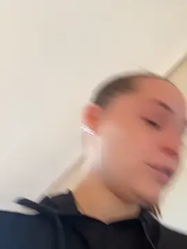 Snapshot of Wildmaca chatting on December 3, 2025, 9:18 am Wildmaca online show from December 3, 2025, 9:18 am