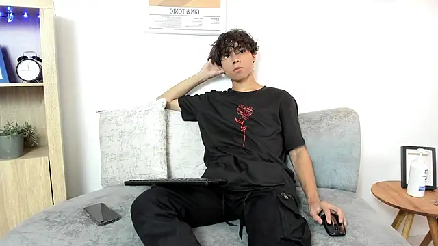 Snapshot of Honeymoon_sariel chatting on September 8, 2025, 7:24 pm Honeymoon sariel online show from September 8, 2025, 7:24 pm