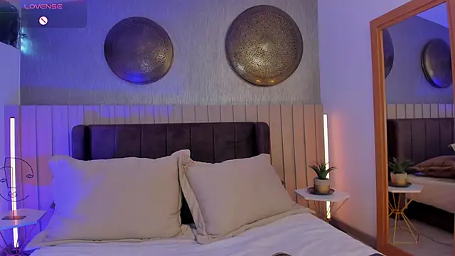 Snapshot of NaishaFord_1 chatting on November 20, 2025, 4:18 pm NaishaFord 1 online show from November 20, 2025, 4:18 pm