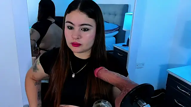 Snapshot of AdeleJhones chatting on November 11, 2025, 1:00 pm AdeleJhones online show from November 11, 2025, 1:00 pm