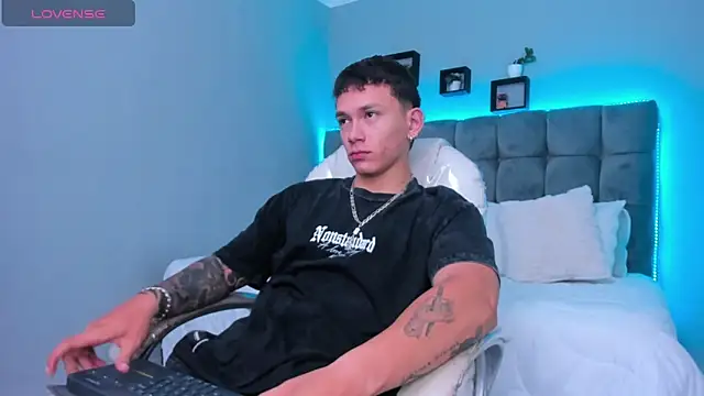 Thomas moon online show from February 1, 2026, 12:37 pm