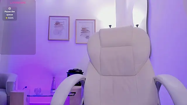 Snapshot of Karliie_kloss_ chatting on September 29, 2025, 3:00 am Karliie kloss online show from September 29, 2025, 3:00 am