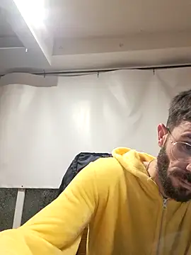 Snapshot of lolo7121 chatting on December 2, 2025, 12:38 am lolo7121 online show from December 2, 2025, 12:38 am