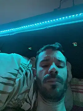 Snapshot of lolo7121 chatting on February 13, 2026, 8:32 am lolo7121 online show from February 13, 2026, 8:32 am