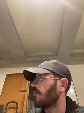 Snapshot of lolo7121 chatting on February 28, 2026, 11:06 pm lolo7121 online show from February 28, 2026, 11:06 pm