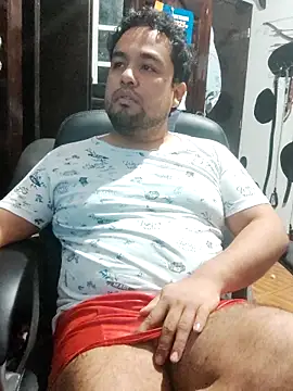 Snapshot of Hotknight chatting on December 17, 2025, 12:27 am Hotknight online show from December 17, 2025, 12:27 am