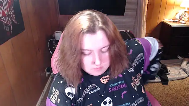 vanessraine online show from February 4, 2026, 3:45 am