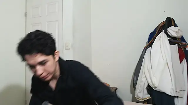 Snapshot of Penelope77 chatting on February 6, 2026, 6:40 am Penelope77 online show from February 6, 2026, 6:40 am