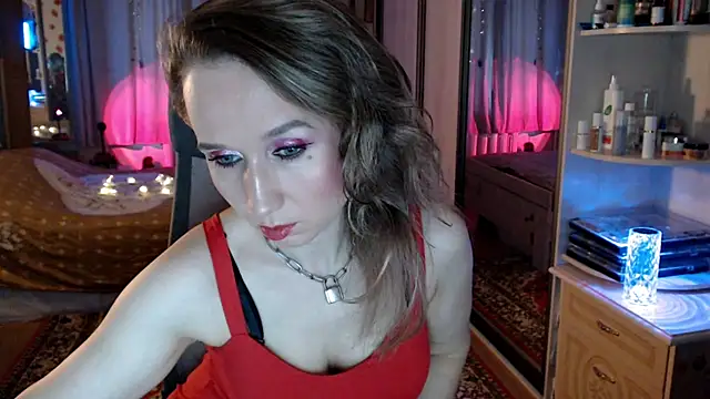 Snapshot of ClassyInna chatting on November 12, 2025, 5:41 am ClassyInna online show from November 12, 2025, 5:41 am