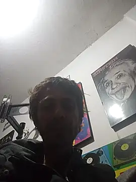 githot online show from December 21, 2025, 8:32 am