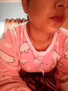 Snapshot of CUTE-PX chatting on February 3, 2026, 5:38 am CUTE-PX online show from February 3, 2026, 5:38 am