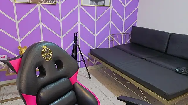 Adhara Kitten online show from March 7, 2026, 12:57 pm