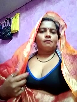 Hot komal1 online show from November 29, 2025, 9:40 pm