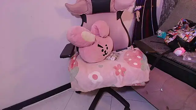 Snapshot of Terraelowen chatting on January 8, 2026, 11:45 am Terraelowen online show from January 8, 2026, 11:45 am