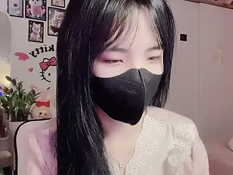 keelinnn19 online show from November 19, 2025, 9:59 pm