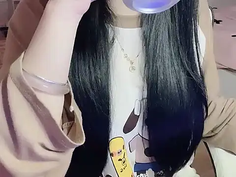 Snapshot of keelinnn19 chatting on January 5, 2026, 5:27 pm keelinnn19 online show from January 5, 2026, 5:27 pm