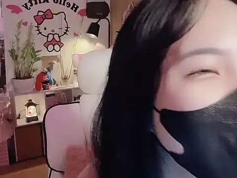 Snapshot of keelinnn19 chatting on February 20, 2026, 4:18 pm keelinnn19 online show from February 20, 2026, 4:18 pm