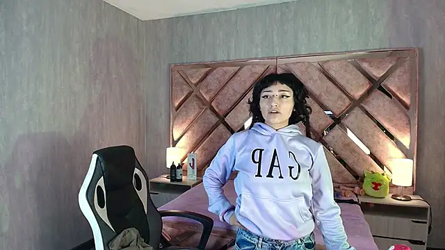 Babyyrasta666 online show from December 17, 2025, 3:34 am