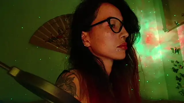 Snapshot of KiotoShine chatting on January 18, 2026, 6:55 pm KiotoShine online show from January 18, 2026, 6:55 pm