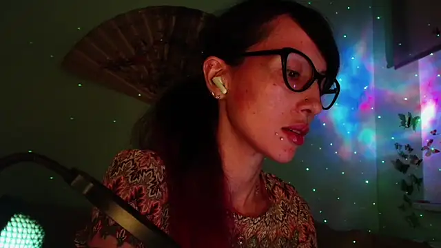 Snapshot of KiotoShine chatting on February 19, 2026, 6:59 pm KiotoShine online show from February 19, 2026, 6:59 pm