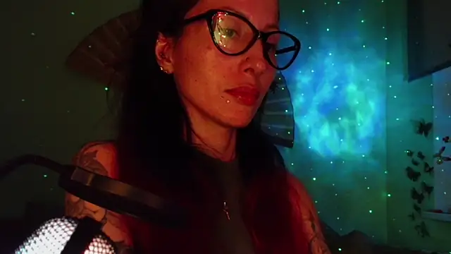 Snapshot of KiotoShine chatting on March 4, 2026, 6:47 pm KiotoShine online show from March 4, 2026, 6:47 pm