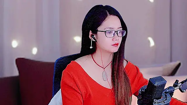 Snapshot of September79 chatting on November 18, 2025, 12:05 am September79 online show from November 18, 2025, 12:05 am