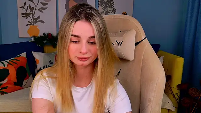 SweetyLicky online show from December 19, 2025, 3:41 pm