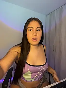 Snapshot of OriannaLuna chatting on September 27, 2025, 10:48 pm OriannaLuna online show from September 27, 2025, 10:48 pm