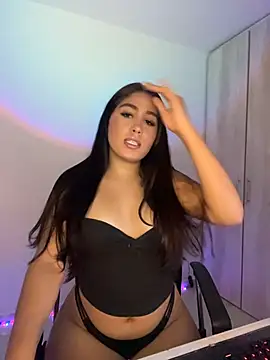 Snapshot of OriannaLuna chatting on October 20, 2025, 2:12 am OriannaLuna online show from October 20, 2025, 2:12 am