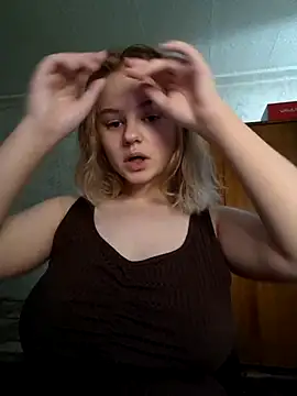 Snapshot of SlipperSherry chatting on November 20, 2025, 5:29 am SlipperSherry online show from November 20, 2025, 5:29 am