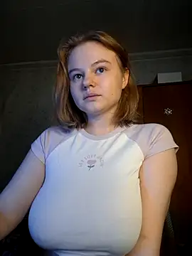 Snapshot of SlipperSherry chatting on December 2, 2025, 12:10 pm SlipperSherry online show from December 2, 2025, 12:10 pm