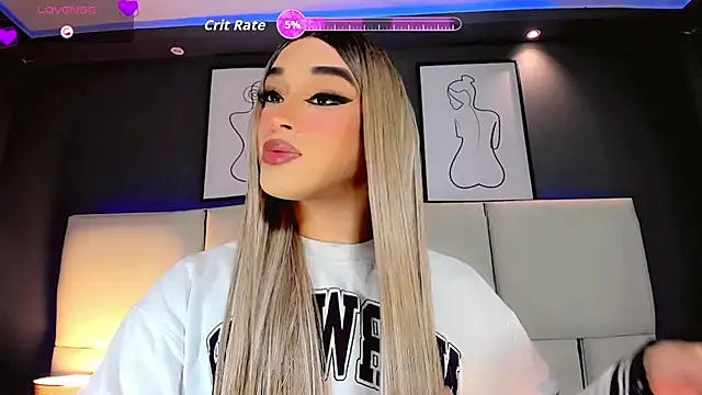 Valeriasmiithh online show from October 16, 2025, 8:32 pm