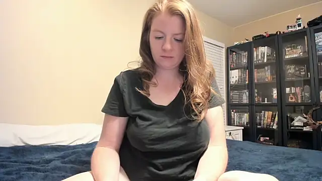 LndsyR90 online show from November 1, 2025, 2:35 am