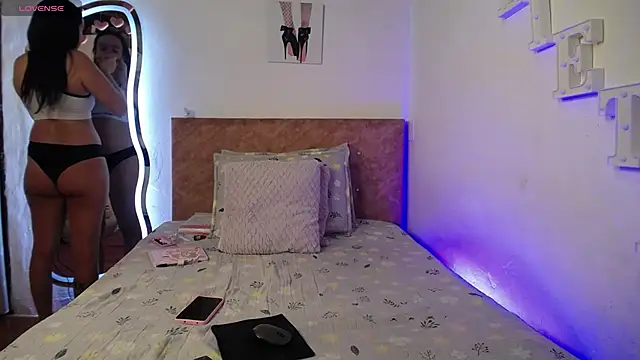 Snapshot of solpeich chatting on November 5, 2025, 4:29 pm solpeich online show from November 5, 2025, 4:29 pm