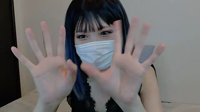 Snapshot of sarina_at chatting on November 18, 2025, 4:28 am sarina at online show from November 18, 2025, 4:28 am