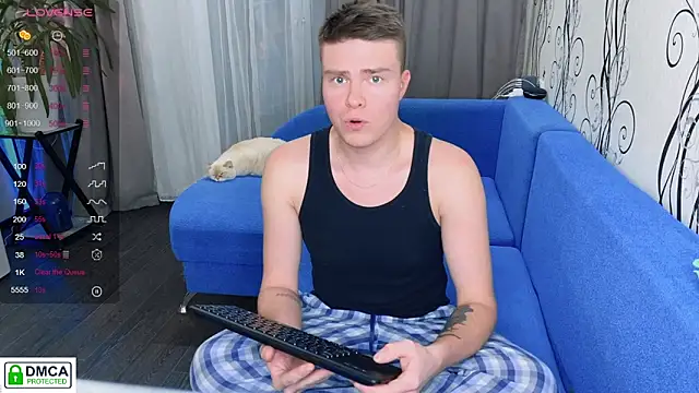 Snapshot of holy_eggs_02 chatting on November 17, 2025, 5:08 pm holy eggs 02 online show from November 17, 2025, 5:08 pm