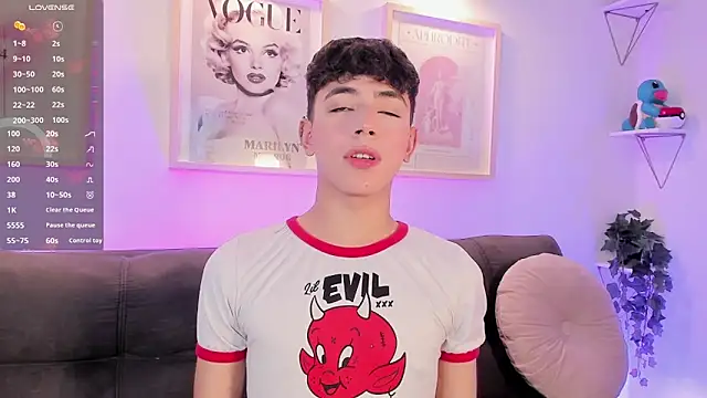 Snapshot of evan_voss chatting on October 26, 2025, 12:22 pm evan voss online show from October 26, 2025, 12:22 pm