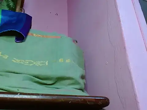 Snapshot of skinny1hugecock27 chatting on February 4, 2026, 9:09 pm skinny1hugecock27 online show from February 4, 2026, 9:09 pm