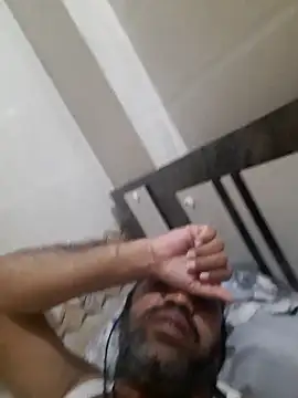 Snapshot of Hot-boy077 chatting on September 8, 2025, 5:01 pm Hot-boy077 online show from September 8, 2025, 5:01 pm