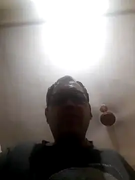 Snapshot of Hot-boy077 chatting on November 5, 2025, 1:05 am Hot-boy077 online show from November 5, 2025, 1:05 am