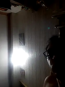 Snapshot of Hot-boy077 chatting on December 1, 2025, 9:36 am Hot-boy077 online show from December 1, 2025, 9:36 am