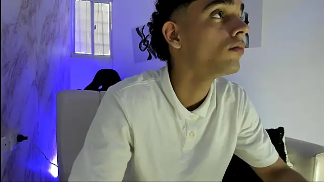 Snapshot of nathan_shimmer chatting on November 6, 2025, 1:01 pm nathan shimmer online show from November 6, 2025, 1:01 pm