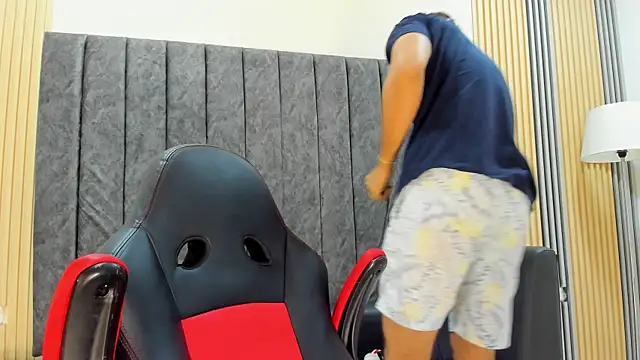 Snapshot of nathan_shimmer chatting on January 11, 2026, 9:53 pm nathan shimmer online show from January 11, 2026, 9:53 pm