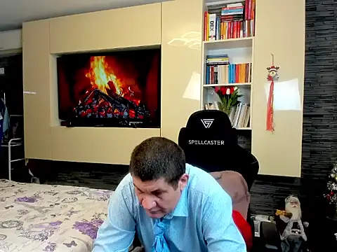 SpartacusDaddy48 online show from February 7, 2026, 2:21 pm