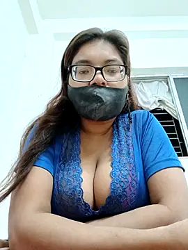 Elie couple143 online show from November 8, 2025, 6:51 pm