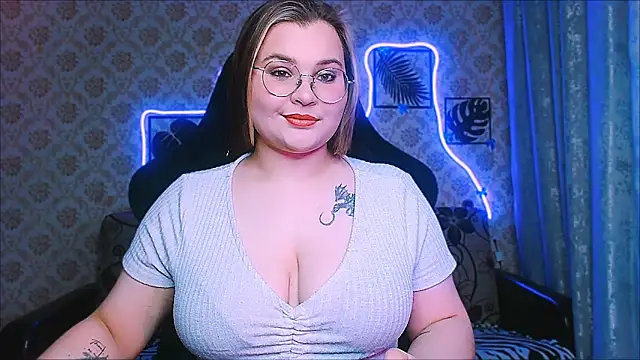 InLoveWithLife26 online show from May 28, 2026, 4:59 pm
