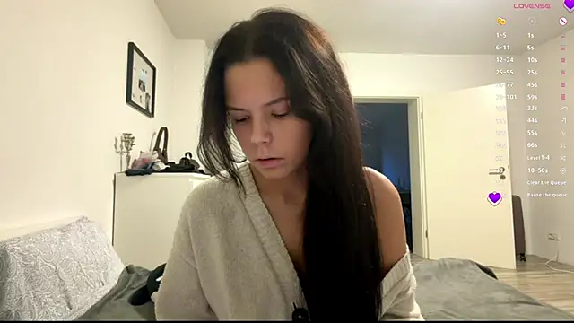 Snapshot of MaydaCornwall chatting on January 18, 2026, 4:11 pm MaydaCornwall online show from January 18, 2026, 4:11 pm